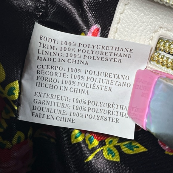 🎀Betsy Johnson Backpack with cute Bow handle🎀 - Picture 11 of 11